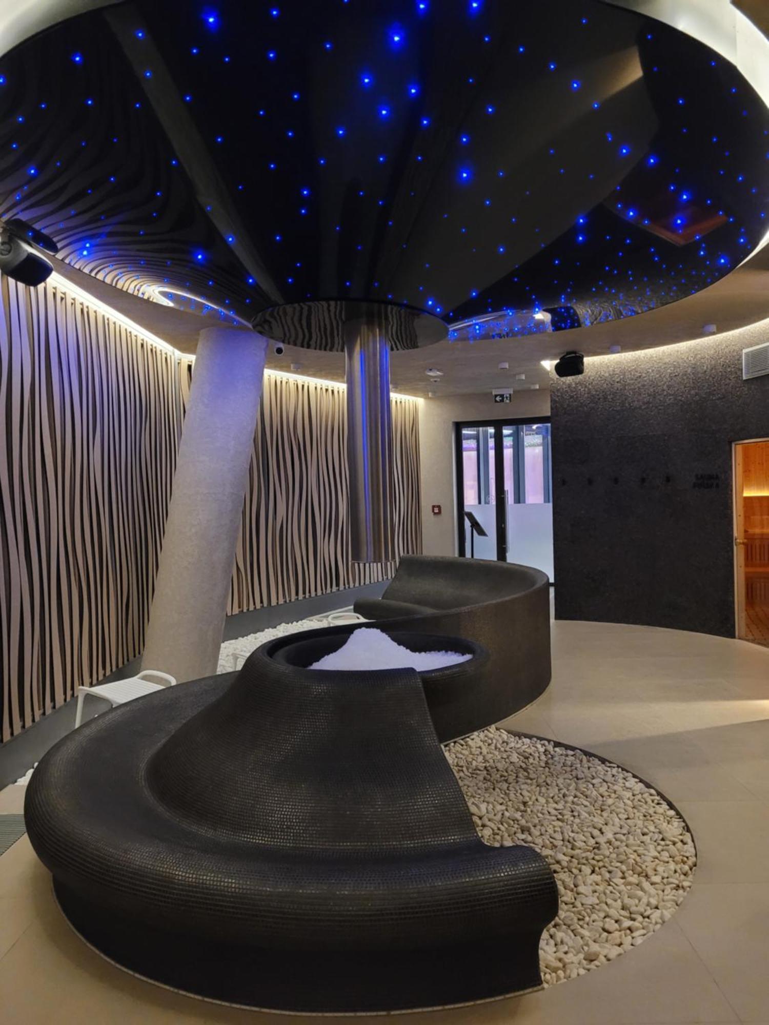 Wave Beachfront Family Apartment Miedzyzdroje Bagian luar foto